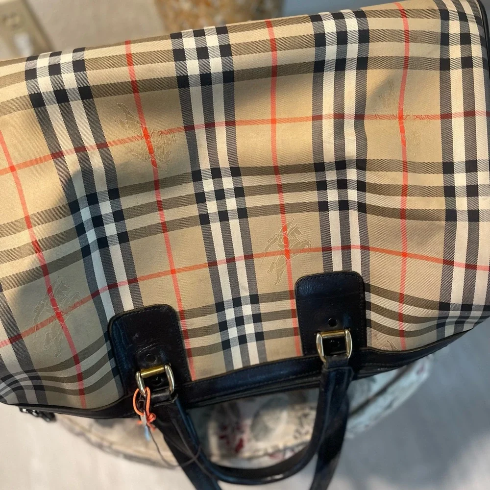 Burberry Tan and Black Check Shoulder Bag - Picture 3 of 10